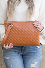 Load image into Gallery viewer, Quilted Wristlet Clutch